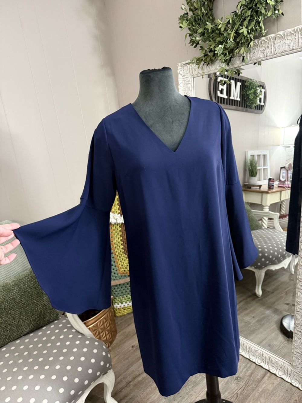 Trina Turk • Nico Ruffle Bell Sleeve Shift Dress - Picture 12 of 13
